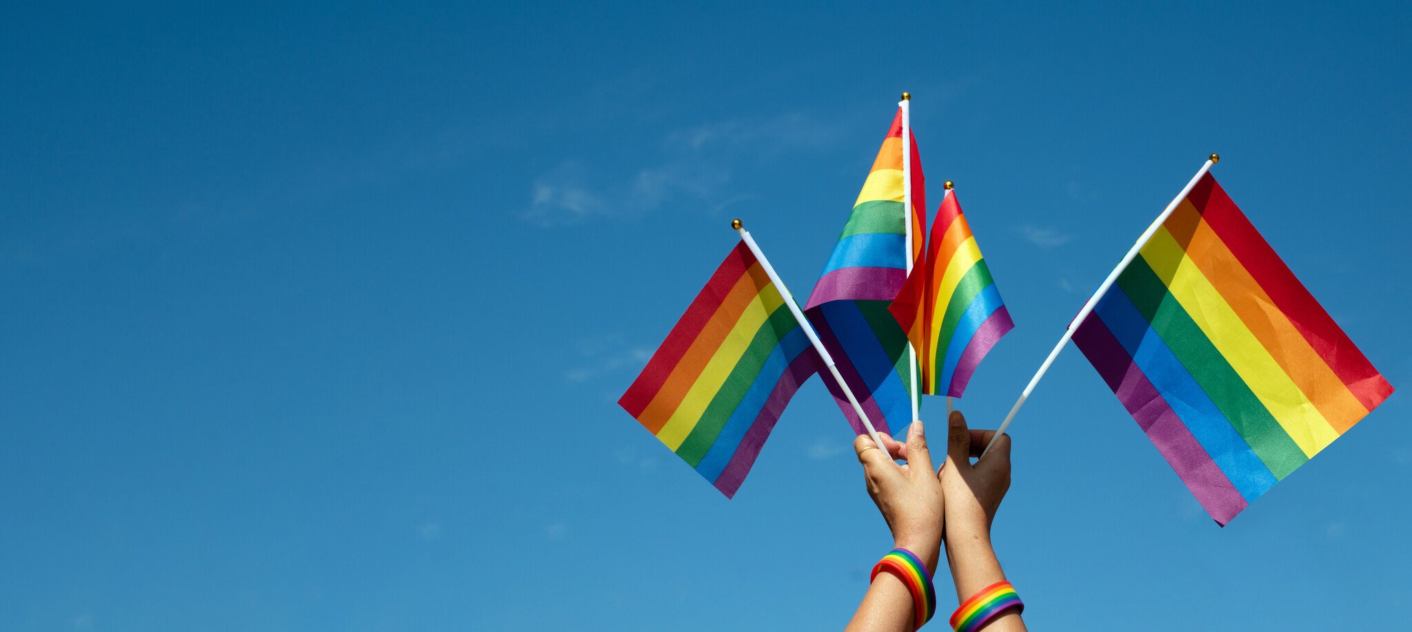 WorldPride Amsterdam regenboog kleding en accessoires