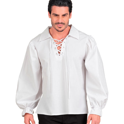 Wit herenshirt met brede puntkraag en veterkoord, vooraanzicht op model