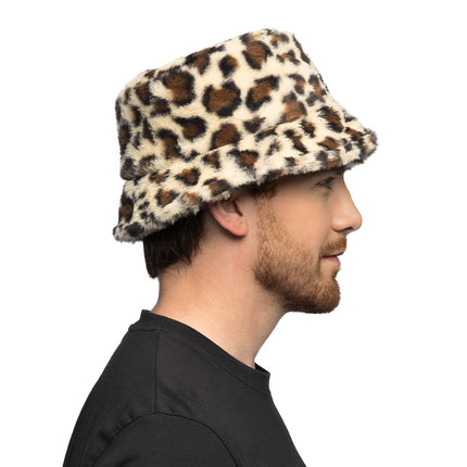 Bucket hat Luipaard gedragen