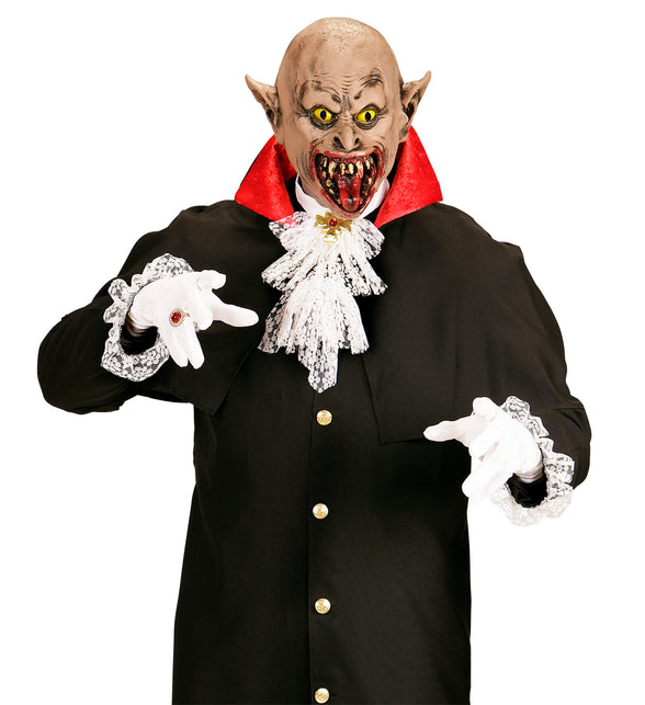 Vampier masker spits oor — foto 2