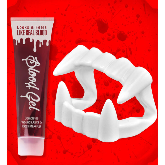 Vampier tanden Dracula gebit met bloed — foto 5