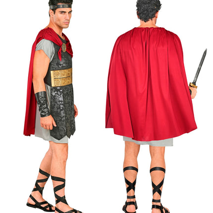 Achterkant van de romeins centurion tuniek met lange rode cape over de grijze tuniek