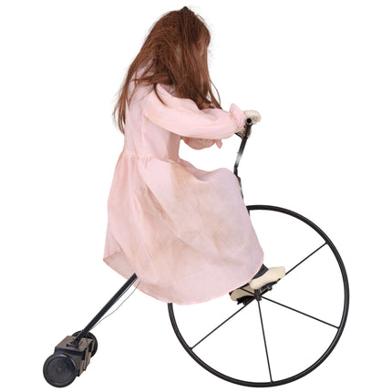Fietsende heks Halloween sfeerbeeld