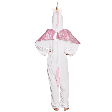 Achterkant eenhoorn onesie met roze manenstrook over de capuchon, twee vleugels en pluizige staart