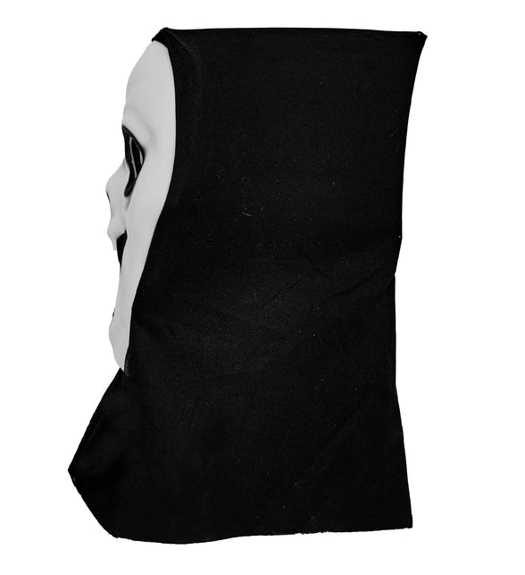 Achterkant van het geestmasker met kap, zwarte stoffen kap die het hoofd bedekt