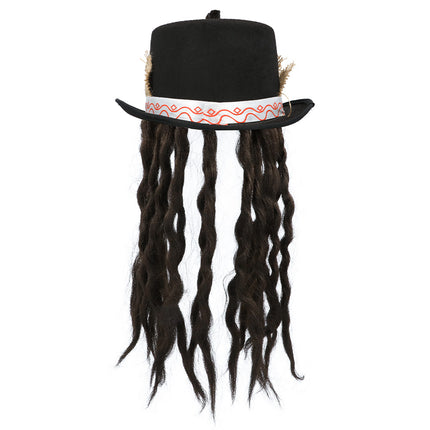 Achterkant van de voodoohoed Dominique met witte patroonband en lange donkere haarstrengen