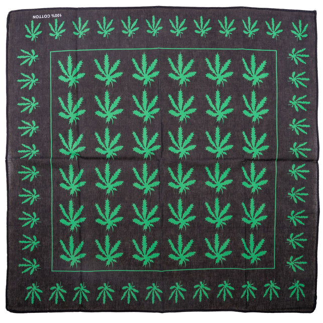 Bandana cannabis uitgevouwen, 50 x 50 cm zwart met groen kader en bladprint