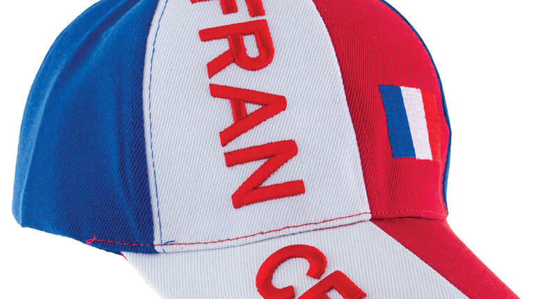 Baseballpet Frankrijk in rood, wit en blauw met geborduurde FRANCE-letters en Frans vlaggetje op de zijkant