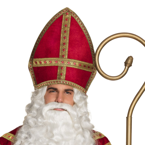 Mijter Sinterklaas in rood met goudkleurige kruisband, gedragen boven witte pruik en baard