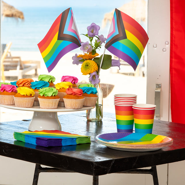 Boland Set 8 papieren bekertjes Regenboog