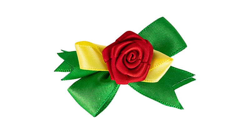 Broche roosje met strikje Limburg met rood roosje op groene en gele strik voor carnaval