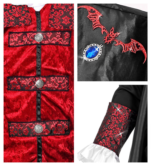 Detail rood fluwelen vest met zilverkleurige knopen en hoge hoed met rode vleermuis en blauwe steen