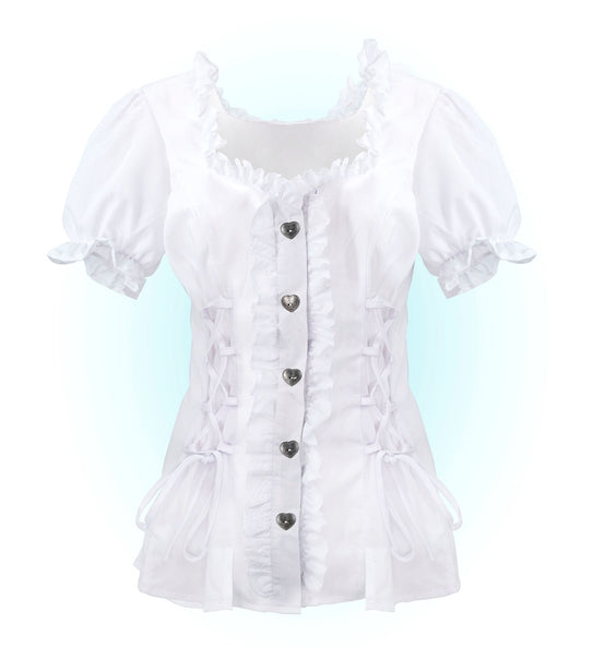 Detail Tiroolse blouse Lena: witte ruches, vijf hartvormige knopen en veterstrikken