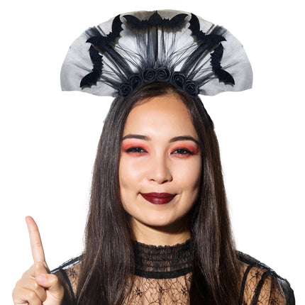 Diadeem bloem vleermuizen zwart met tule waaier, vleermuisjes en satijnen roosjes voor Halloween