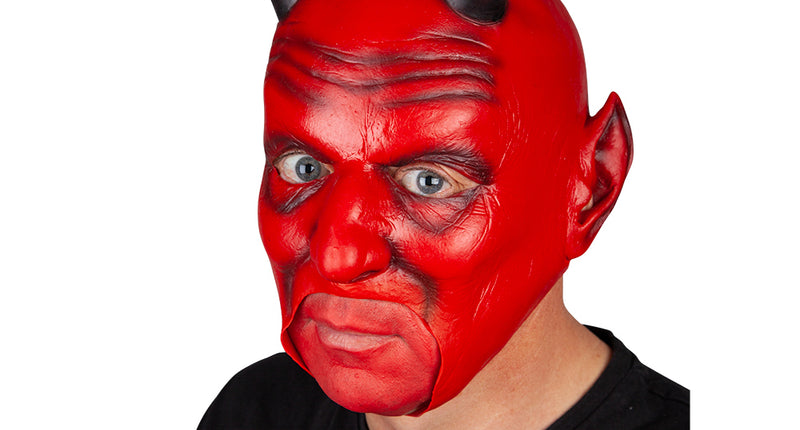 Duivelmasker Lucifer in rood met zwarte hoorntjes en spitse oren, gedragen voor Halloween