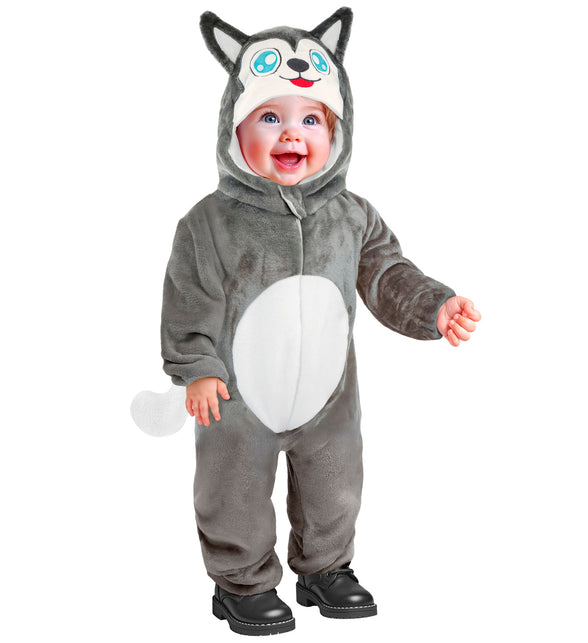 Grijze husky jumpsuit met witte krulstaart achterop en rits aan de voorkant, staand gedragen