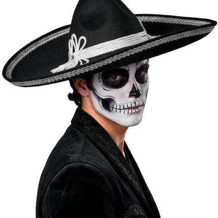 Heer met skeletschmink draagt sombrero El Charro zilver, zijaanzicht brede rand