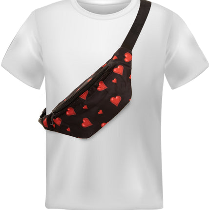 Heuptasje zwart met hartjes schuin over de schouder gedragen als crossbody bij een wit shirt
