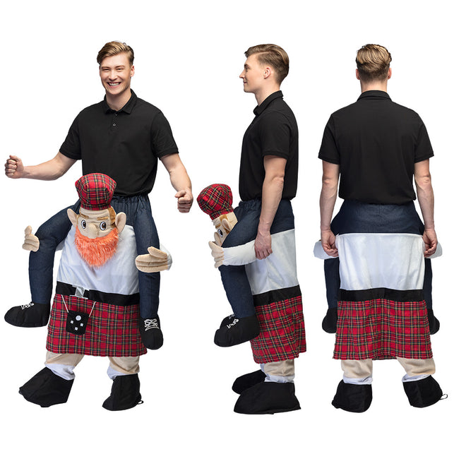 Instapkostuum Schot van voor, zij en achter met rode tartankilt, zwart sporrantasje en pluche benen