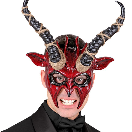 Masker sjamaan duivel Mats bij een zwart kostuum met vlinderdas, voor heren