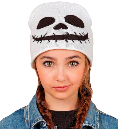 Meisje met muts spook wit, zwarte oogholtes en zaagtandgrijns