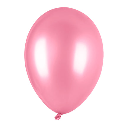 Metallic roze ballon van latex, opgeblazen en rond met glanzende lichtinval over de bolling