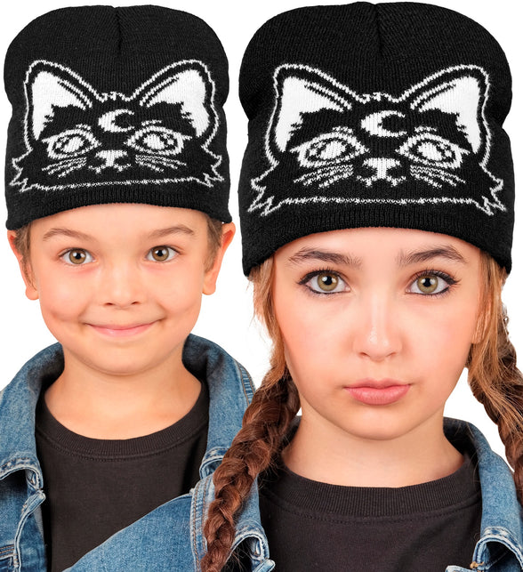 Muts kat gedragen door twee kinderen, zwart met witte kattenkop
