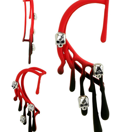 Oorcuff bloed en schedels in rood met zwarte druipers en drie zilverkleurige schedeltjes