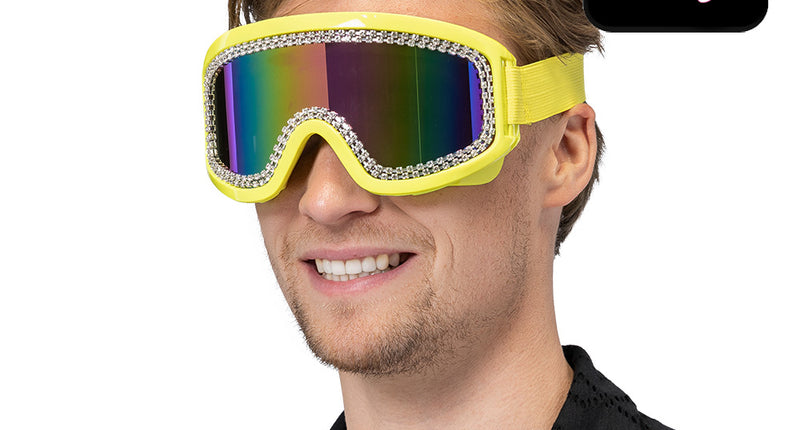 Party skibril Rave neongeel UV met strassrand gedragen op een neon party, met regenboogkleurig spiegelglas