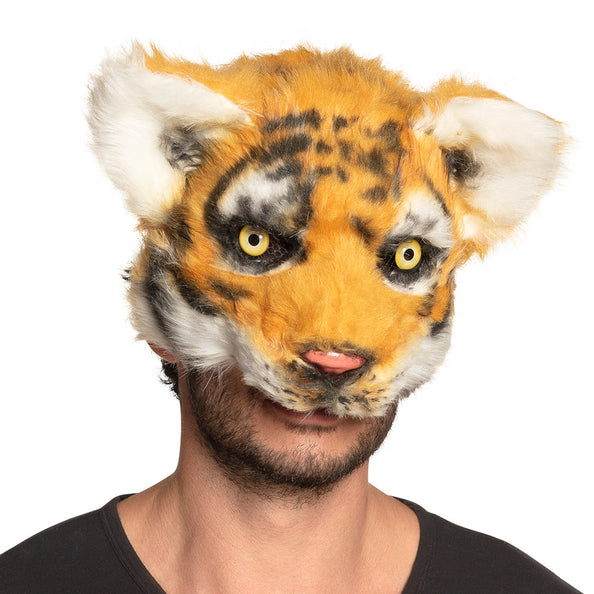 Pluchen halfmasker tijger op model, oranje vacht met zwarte strepen en gele ogen, mond vrij