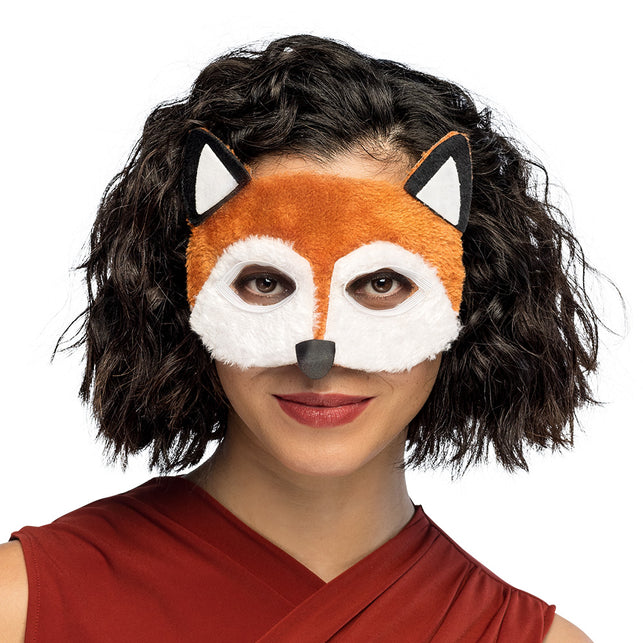 Pluchen halfmasker vos in oranje met witte snuit en zwart neusje, gedragen op een verkleedfeest