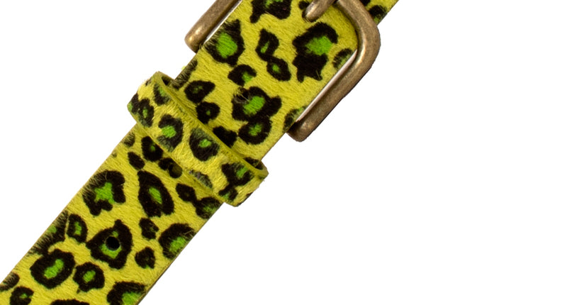 Riem panterprint geel met zwart-groene luipaardvlekken en bronskleurige gesp, smal model