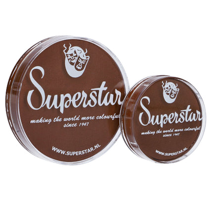 Roodbruine schmink vos rood 029 met wit Superstar-logo op het deksel, klaar voor een vossenlook