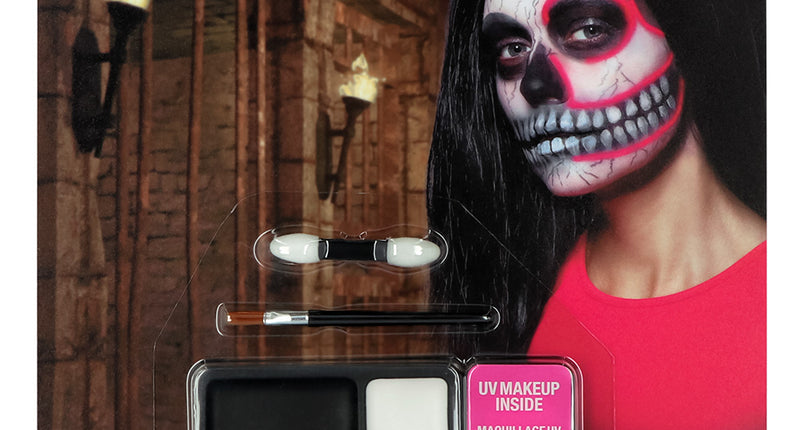 Schminkkit UV skull van Boland op kaart met zwarte en witte vetschmink, roze UV poeder, kwastje en applicator