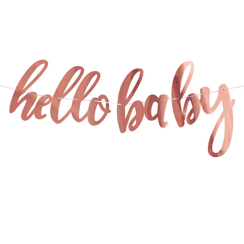 Slinger Hello Baby in rosé goud, papieren schrijfletters aan een wit koord voor een babyshower