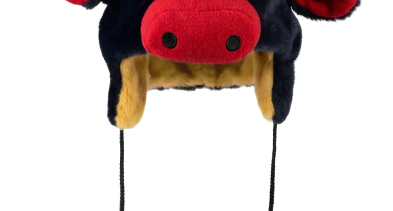 Stierenmuts Bullie Max in zwart pluche met gele hoorns, rode snuit en oorflappen met koordjes
