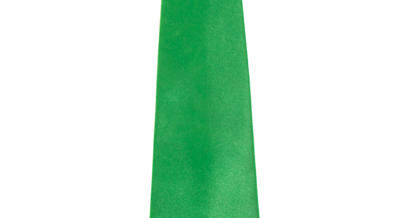 Stropdas groen met glanzende voorzijde, voorgeknoopte knoop en zwart nekbandje voor een themafeest