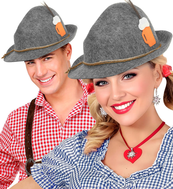 Tiroler hoed bierpul deluxe gedragen door dame en heer op het Oktoberfest