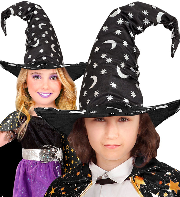 Twee kinderen met de sterrenpunthoed als heks en tovenaar voor Halloween
