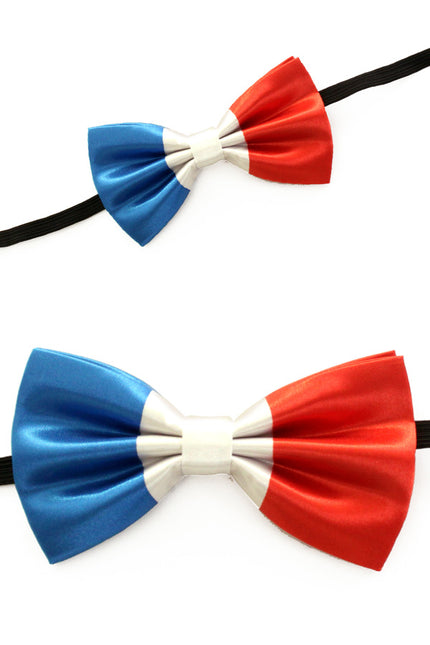Vlinderstrik Franse vlag in blauw, wit en rood met satijnglans, voorgestrikt op zwart elastiek