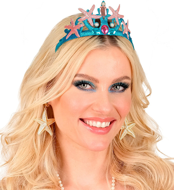 Zeemeermin tiara bij dames, blauwe glitterkroon met parels boven losse golven