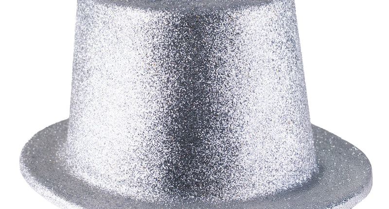 Zilveren hoge hoed met glitters, rechte bol met platte bovenkant en smalle rand, voor een glamourfeest
