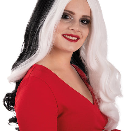 Zwart-witte krullenpruik Selena van 70 cm, zijaanzicht met golvende krullen over de schouder