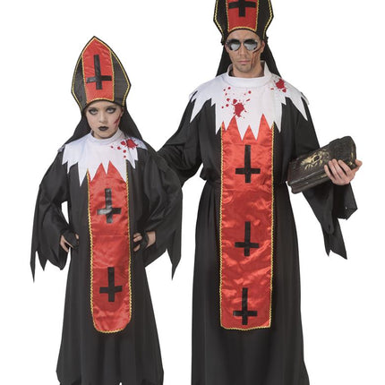 Zwarte horror geestelijke gewaden met rode baan en omgekeerde kruisen als Halloween-groepslook