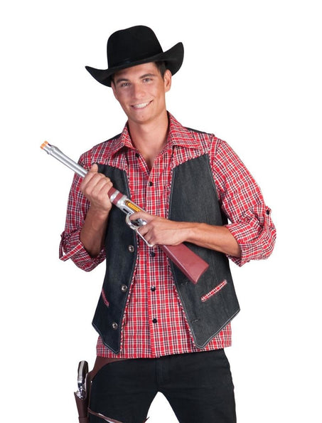 Cowboy vest Tim heren in donkere denimlook met rood geruite biezen, gedragen over een geruit overhemd